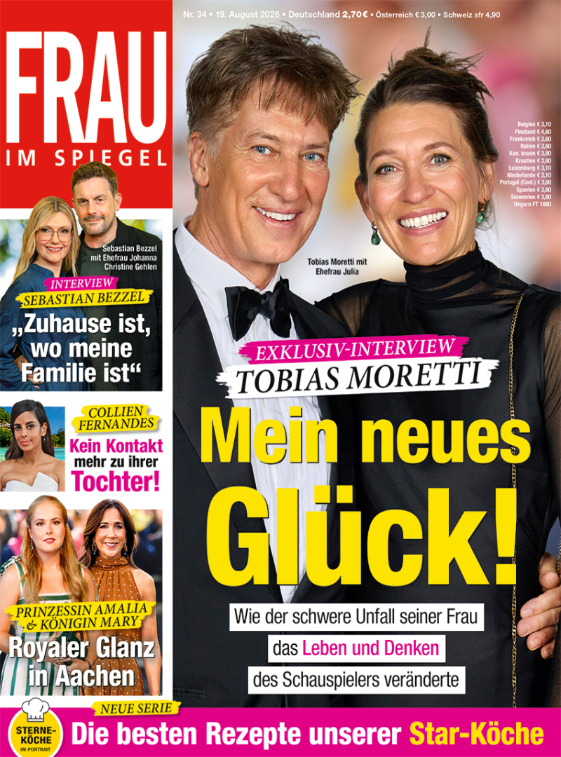 FRAU IM SPIEGEL